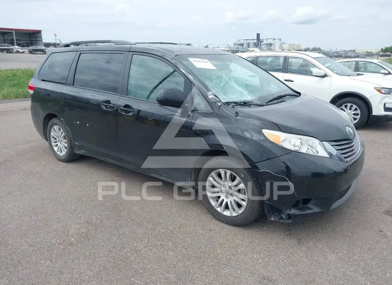 2014 Toyota SIENNA фото