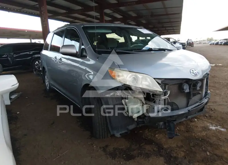 2014 Toyota SIENNA фото