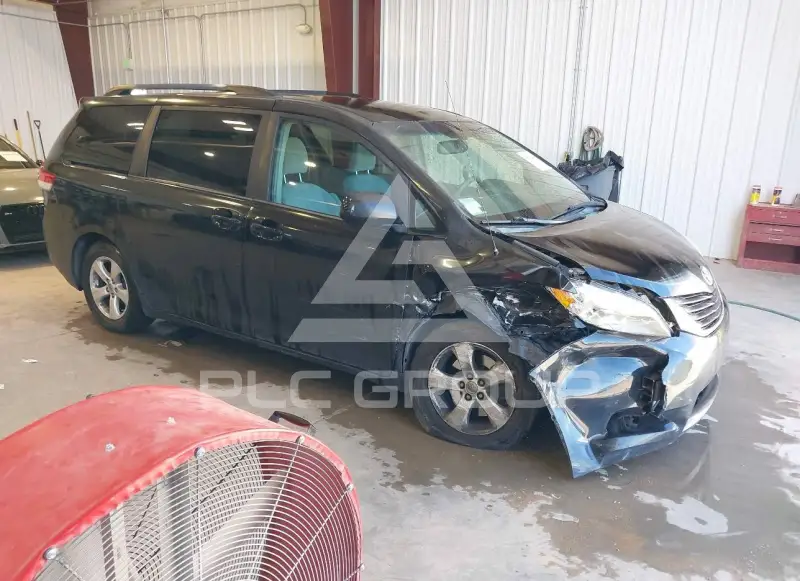 2014 Toyota SIENNA фото
