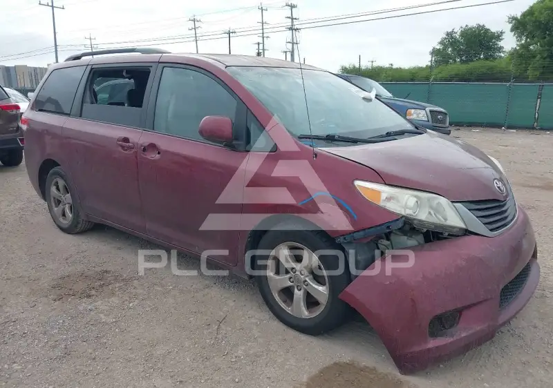 2014 Toyota SIENNA фото
