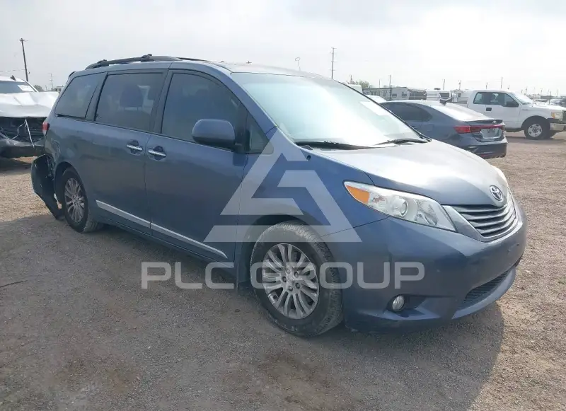 2014 Toyota SIENNA photo