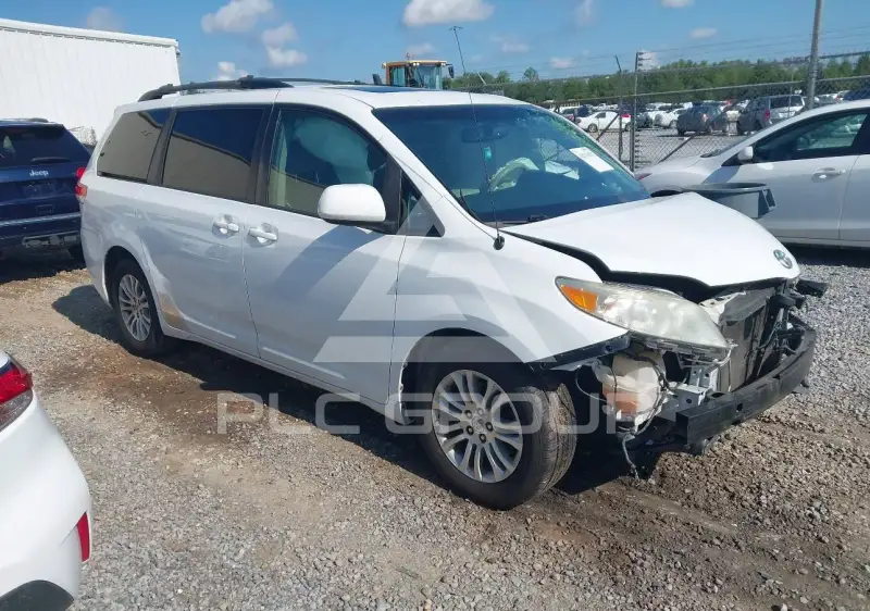 2014 Toyota SIENNA фото