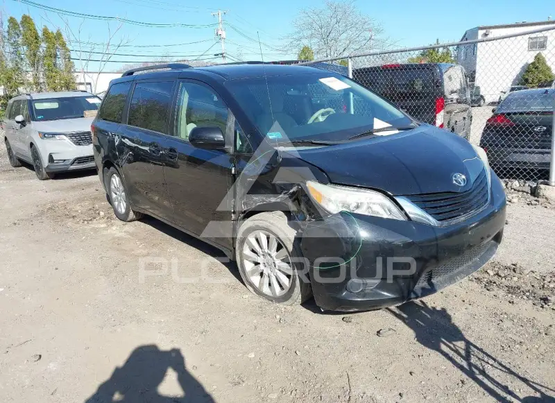 2014 Toyota SIENNA фото