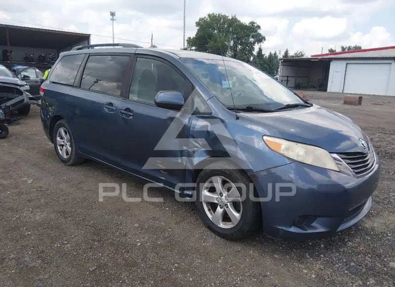 2014 Toyota SIENNA фото
