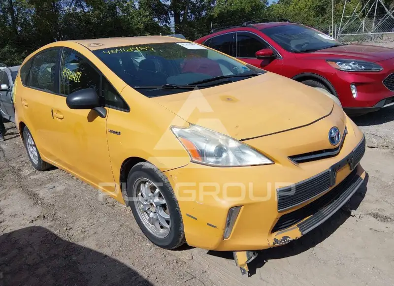 2014 Toyota PRIUS фото