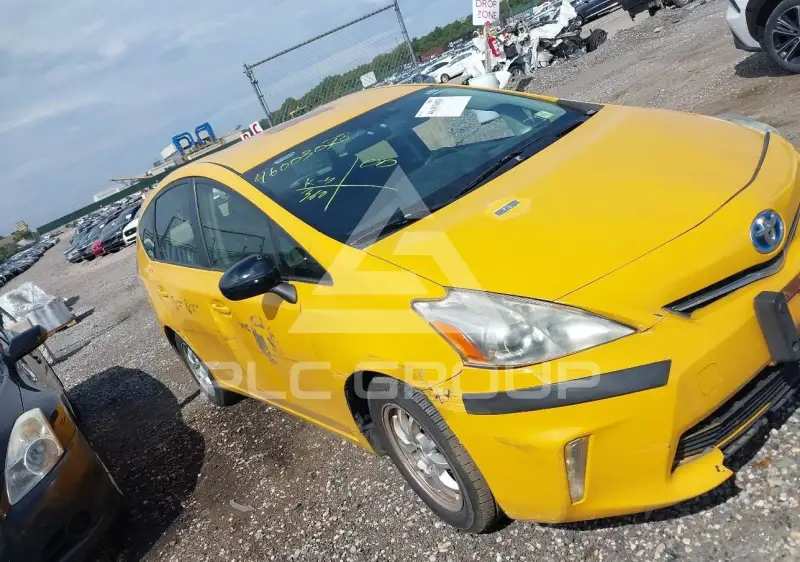 2014 Toyota PRIUS photo