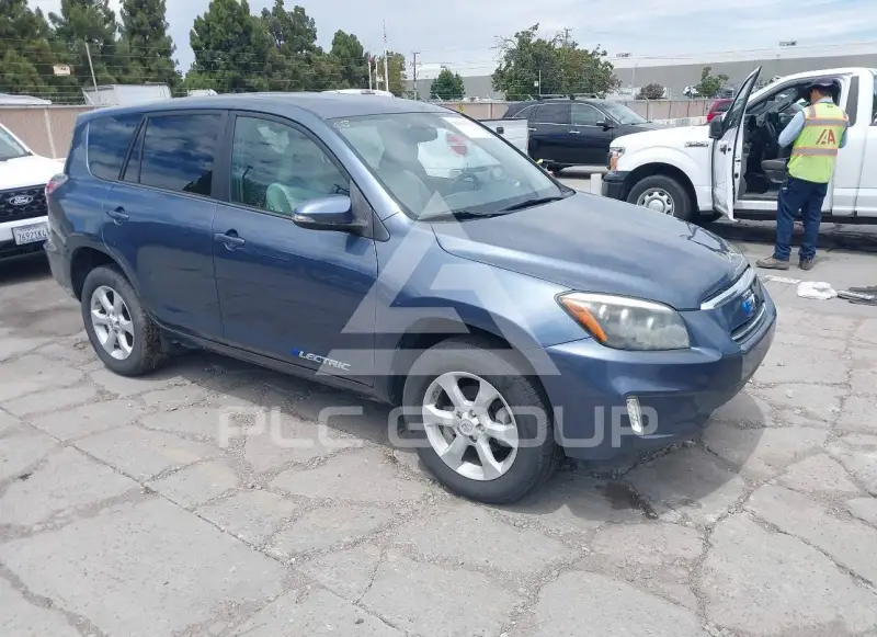 2014 Toyota RAV4 фото