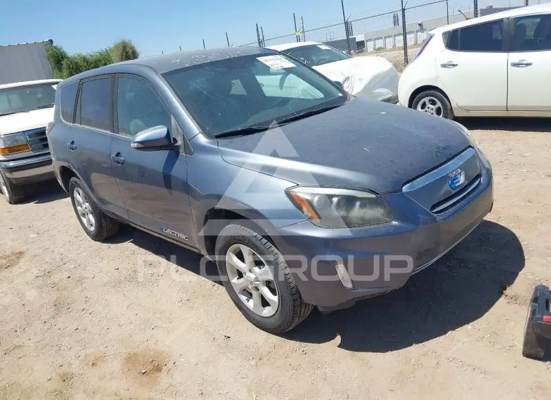 2014 Toyota RAV4 фото