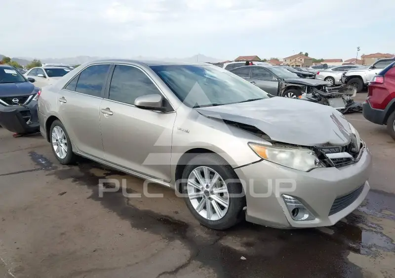 2014 Toyota CAMRY фото