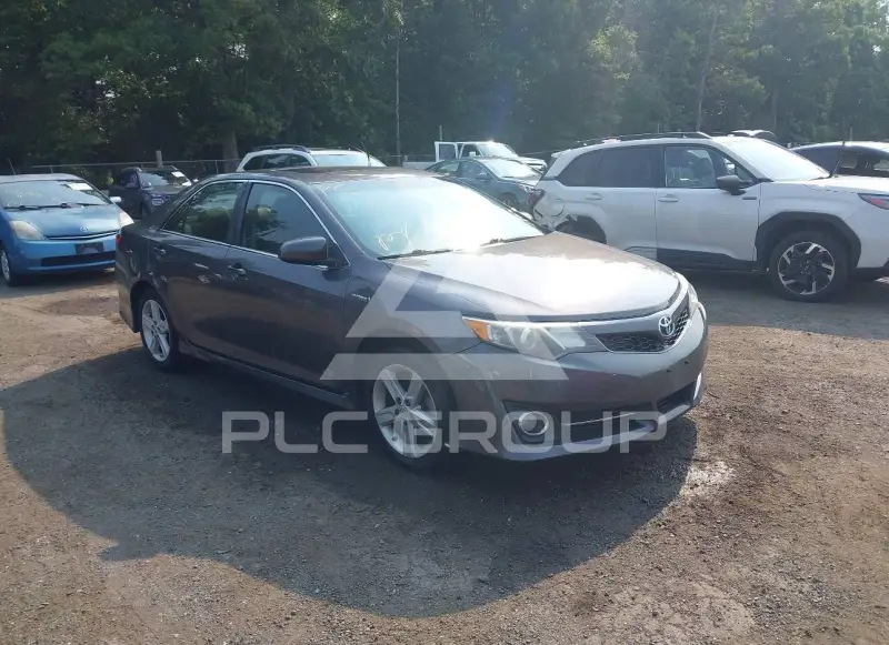 2014 Toyota CAMRY фото