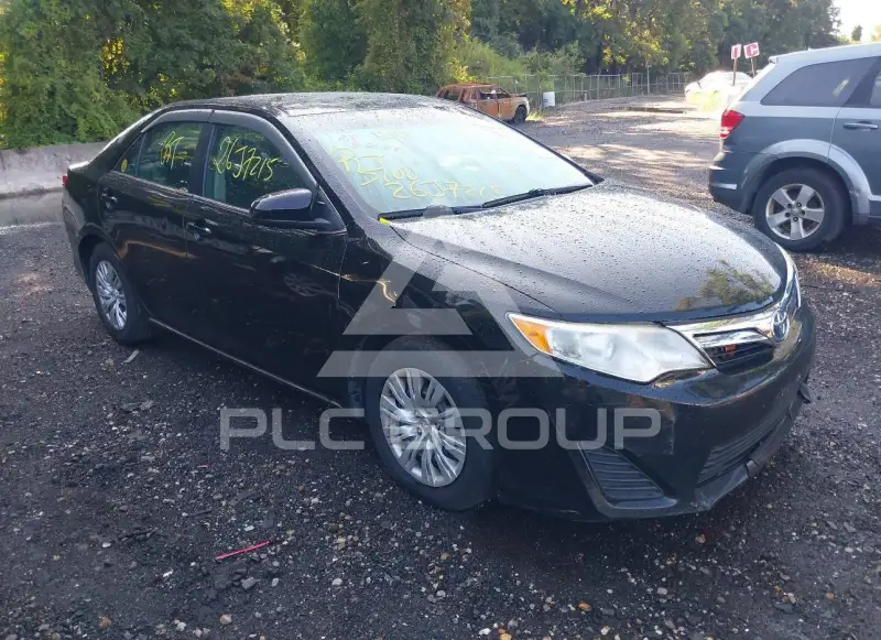 2014 Toyota CAMRY фото