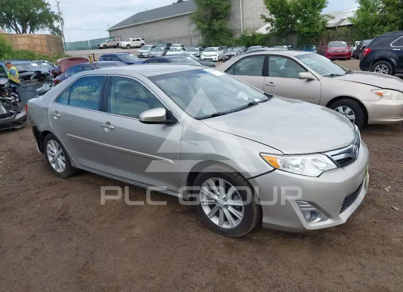 2014 Toyota CAMRY фото