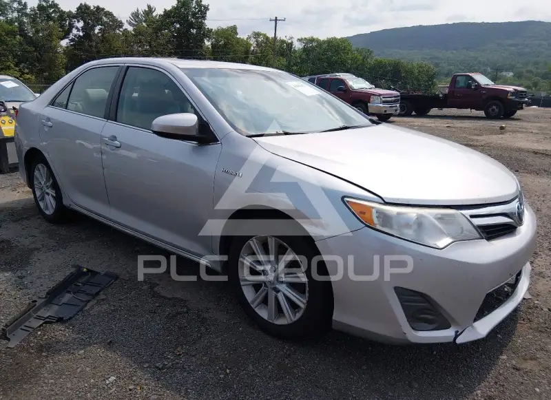 2014 Toyota CAMRY photo