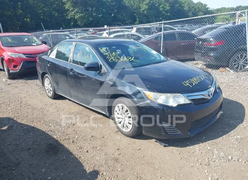 2014 Toyota CAMRY фото