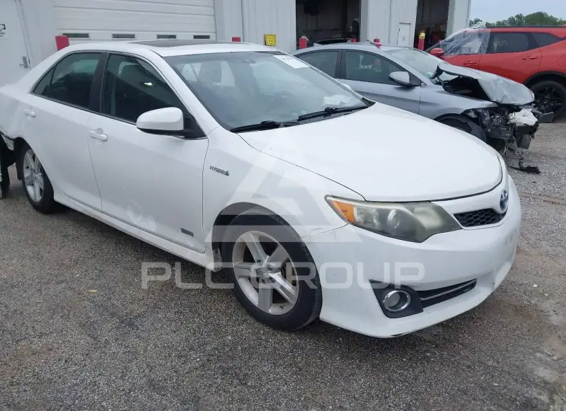 2014 Toyota CAMRY photo