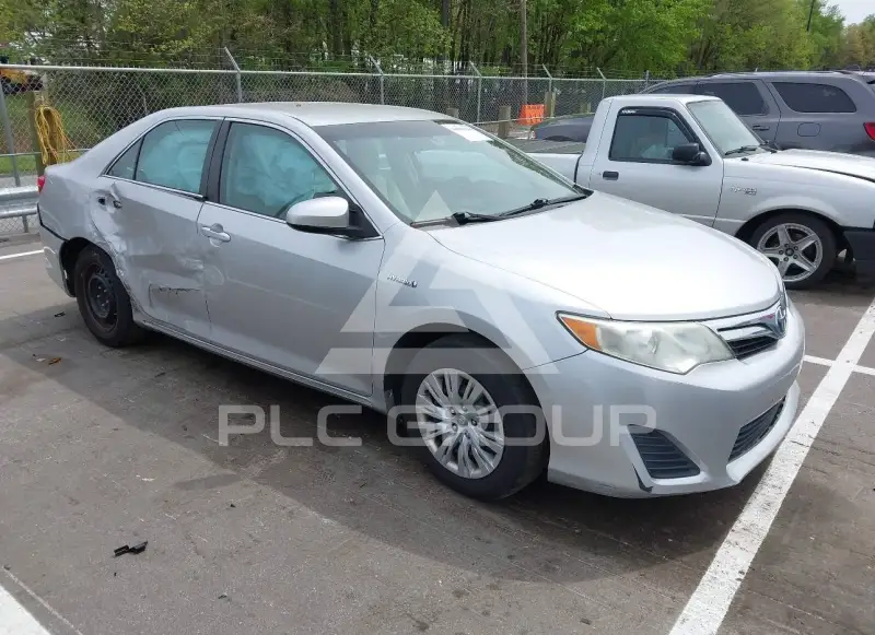 2014 Toyota CAMRY фото