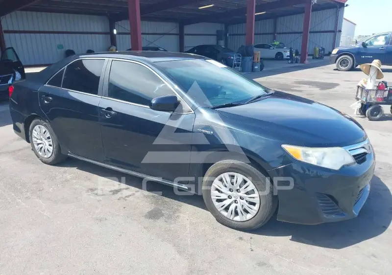 2014 Toyota CAMRY photo