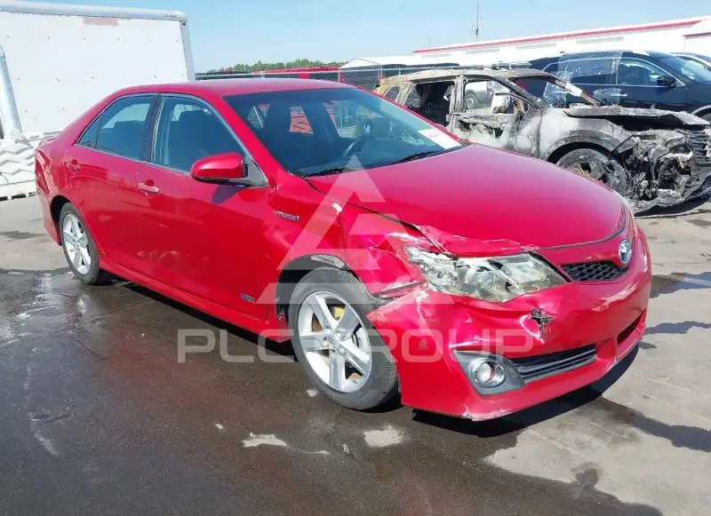 2014 Toyota CAMRY фото