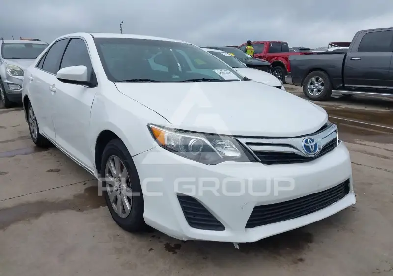 2014 Toyota CAMRY фото