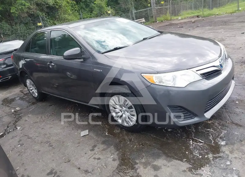2014 Toyota CAMRY фото
