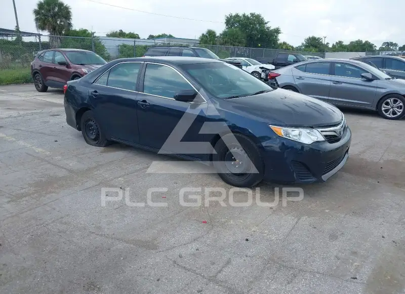 2014 Toyota CAMRY фото