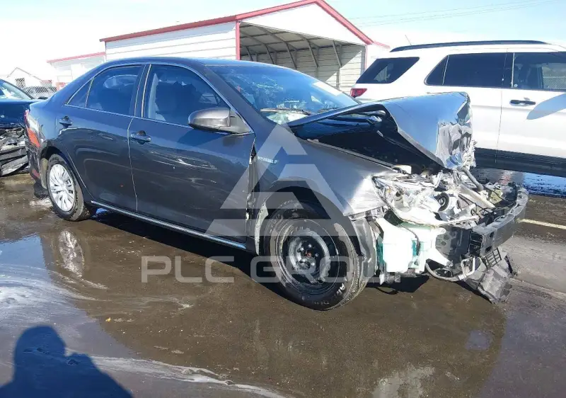 2014 Toyota CAMRY фото