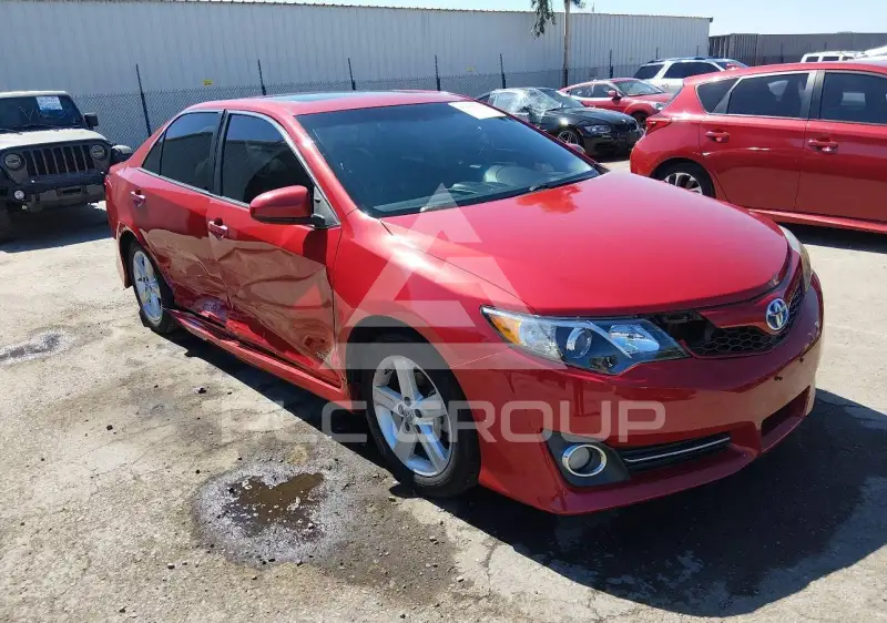 2014 Toyota CAMRY фото