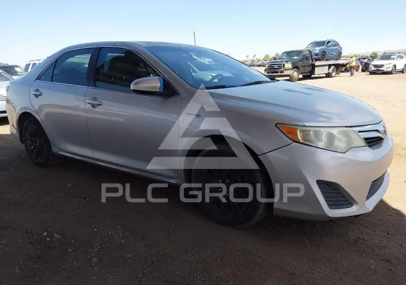 2014 Toyota CAMRY photo
