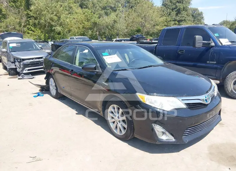 2014 Toyota CAMRY фото