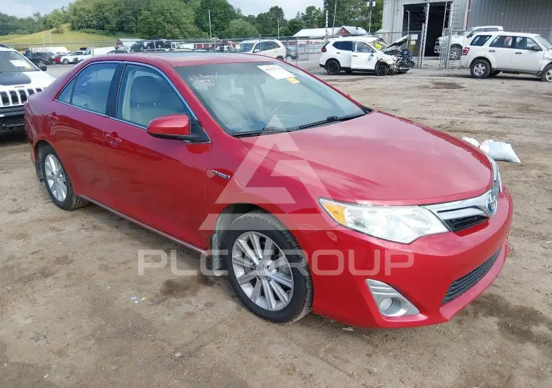 2014 Toyota CAMRY фото
