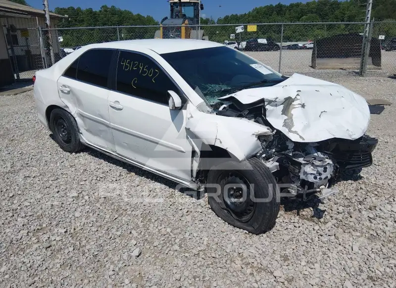 2014 Toyota CAMRY фото