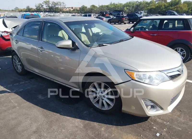 2014 Toyota CAMRY фото