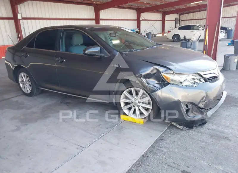 2014 Toyota CAMRY фото
