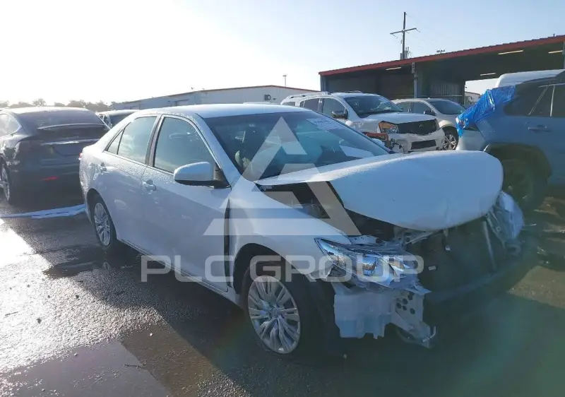 2014 Toyota CAMRY фото