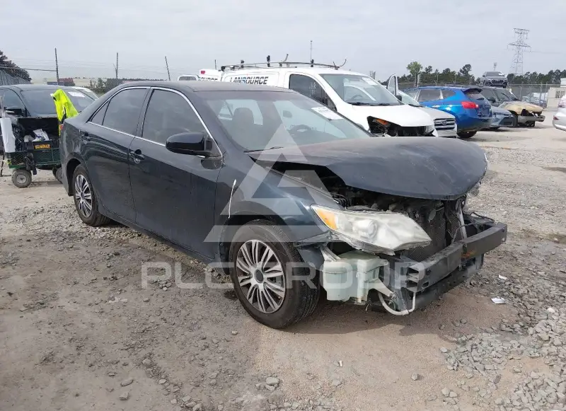 2014 Toyota CAMRY фото