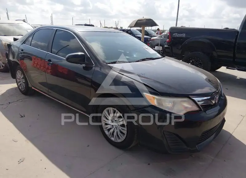 2014 Toyota CAMRY photo