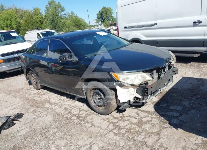 2014 Toyota CAMRY фото