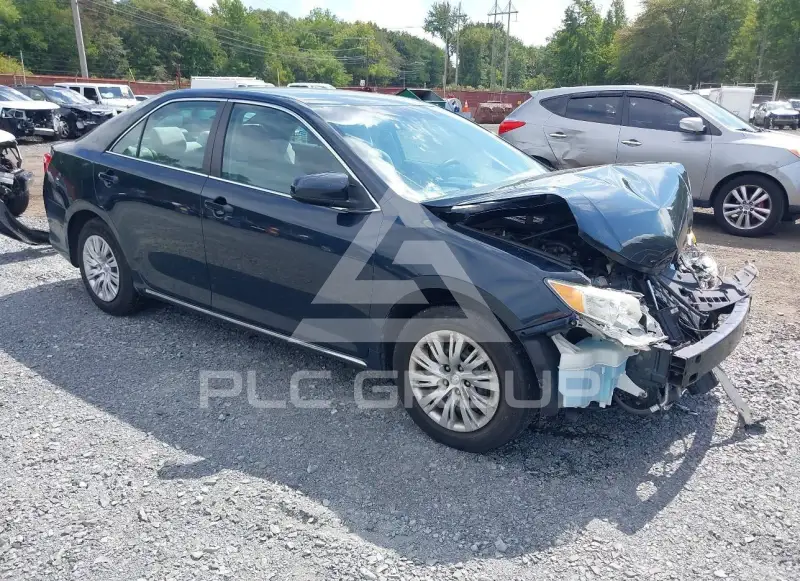 2014 Toyota CAMRY фото