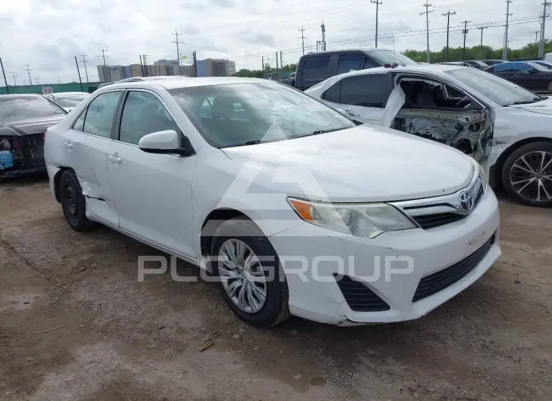 2014 Toyota CAMRY photo