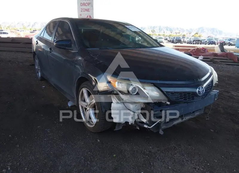 2014 Toyota CAMRY фото
