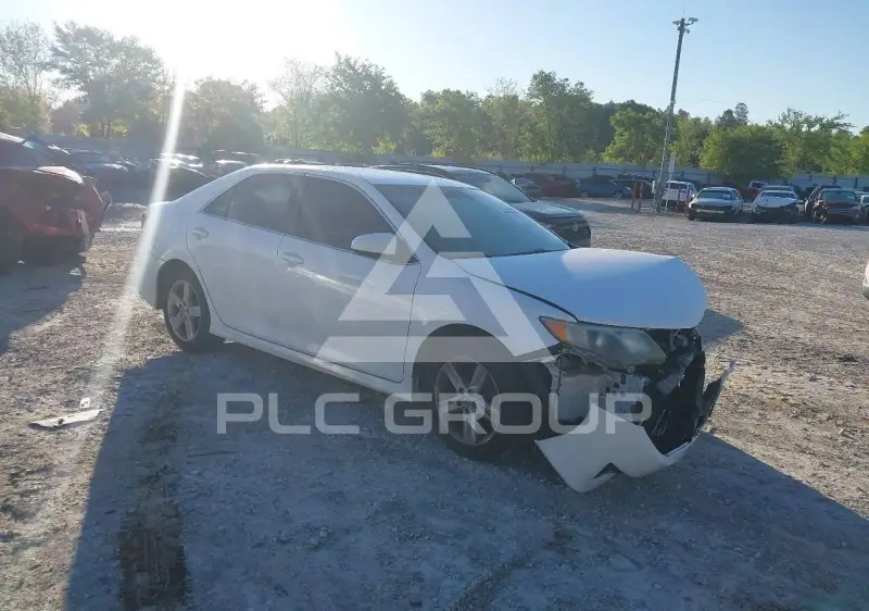 2014 Toyota CAMRY фото
