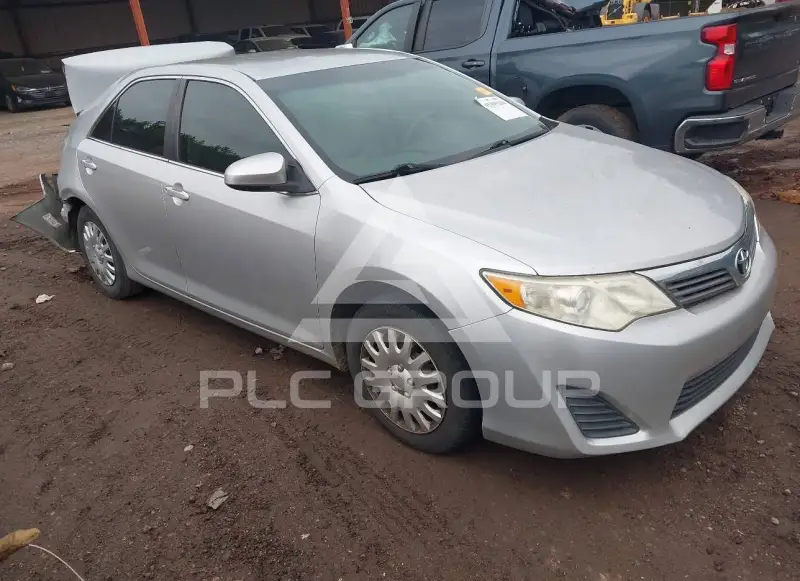 2014 Toyota CAMRY фото