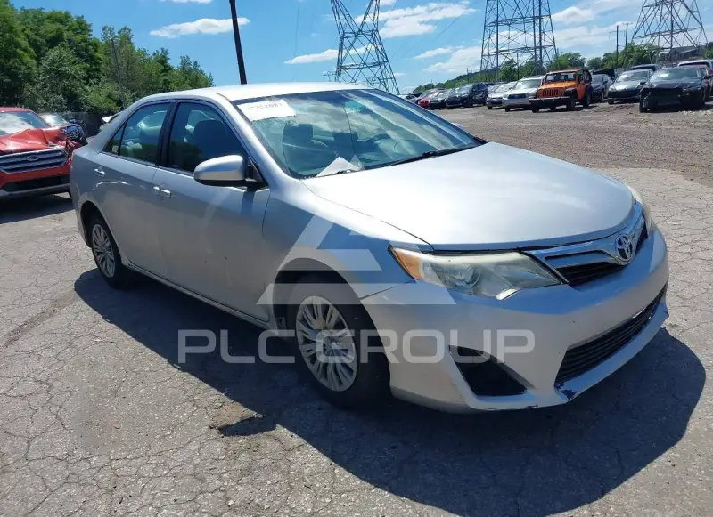 2014 Toyota CAMRY фото