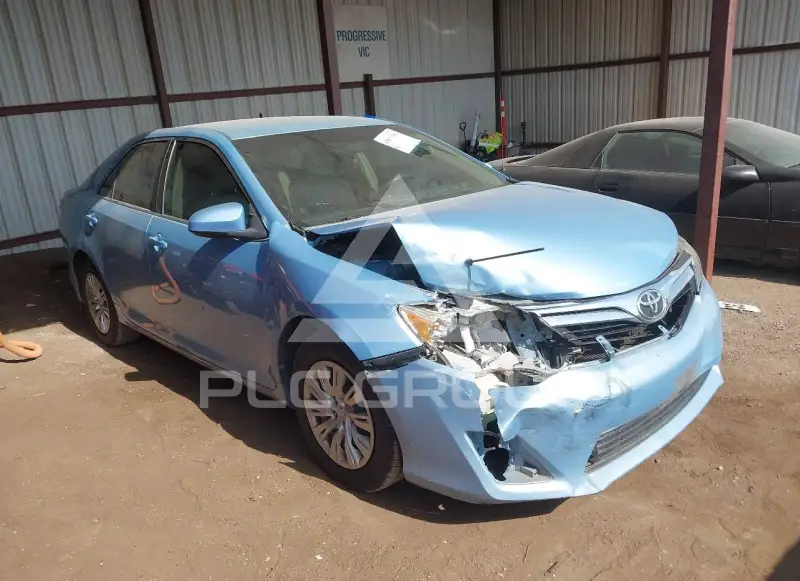 2014 Toyota CAMRY photo