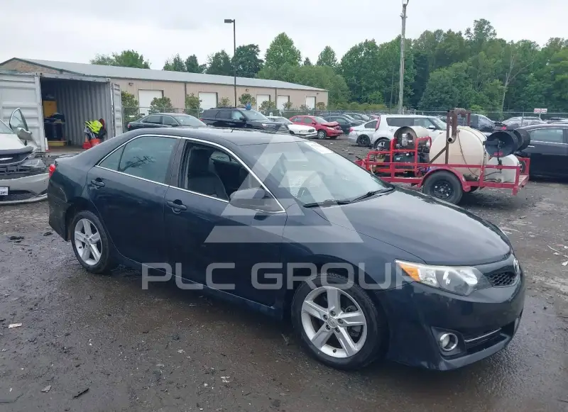 2014 Toyota CAMRY фото