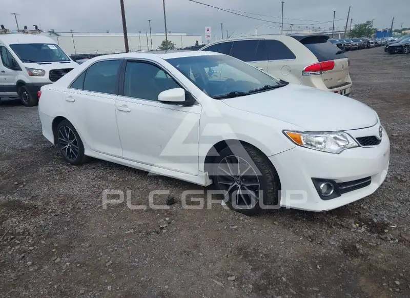 2014 Toyota CAMRY photo