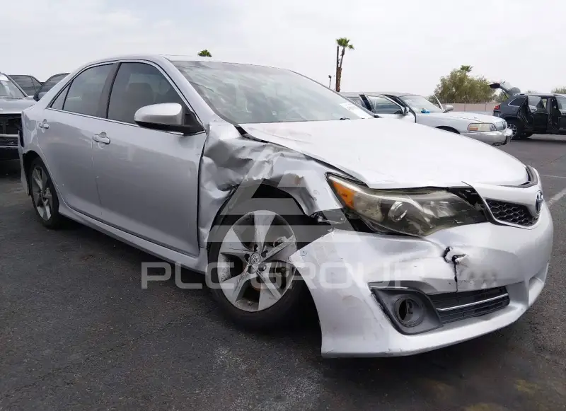 2014 Toyota CAMRY photo
