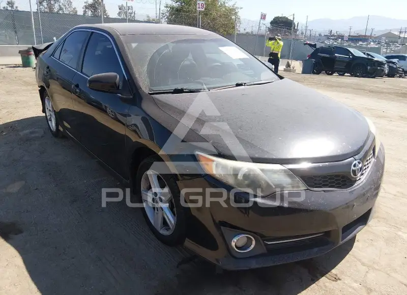 2014 Toyota CAMRY фото