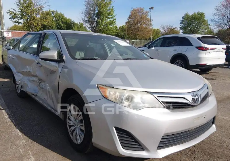2014 Toyota CAMRY photo