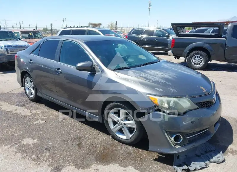 2014 Toyota CAMRY фото